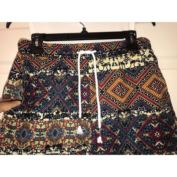 Women’s Tank and Short Set, Size Small, Colorful Tribal Print - Picture 15 of 16